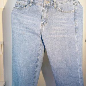 Light wash baggy jeans